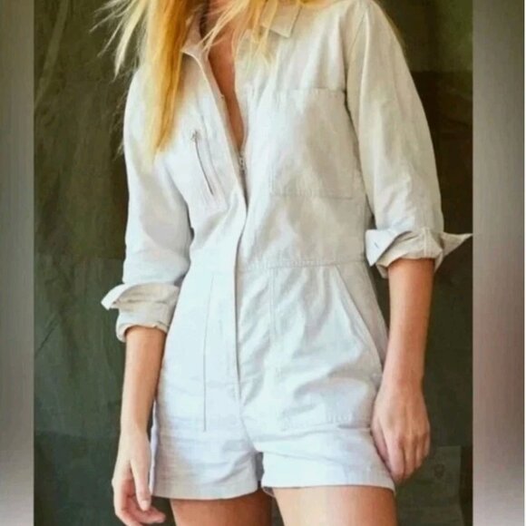 Outerknown Jumpsuit SHORTS Sz SM, Natural Cream, Long Sleeve, Zip up, Pockets! - Picture 1 of 6